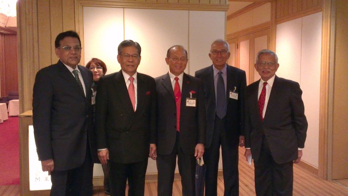 (L) Datuk Seri Mohamed Iqbal, Tan Sri Dato' Seri Lodin Wok Kamaruddin, Tan Sri Azman Hashim, Dato' Md Taib Abdul Hamid, Gen. Tan Sri Yaacob bin Mohd Zain (R)